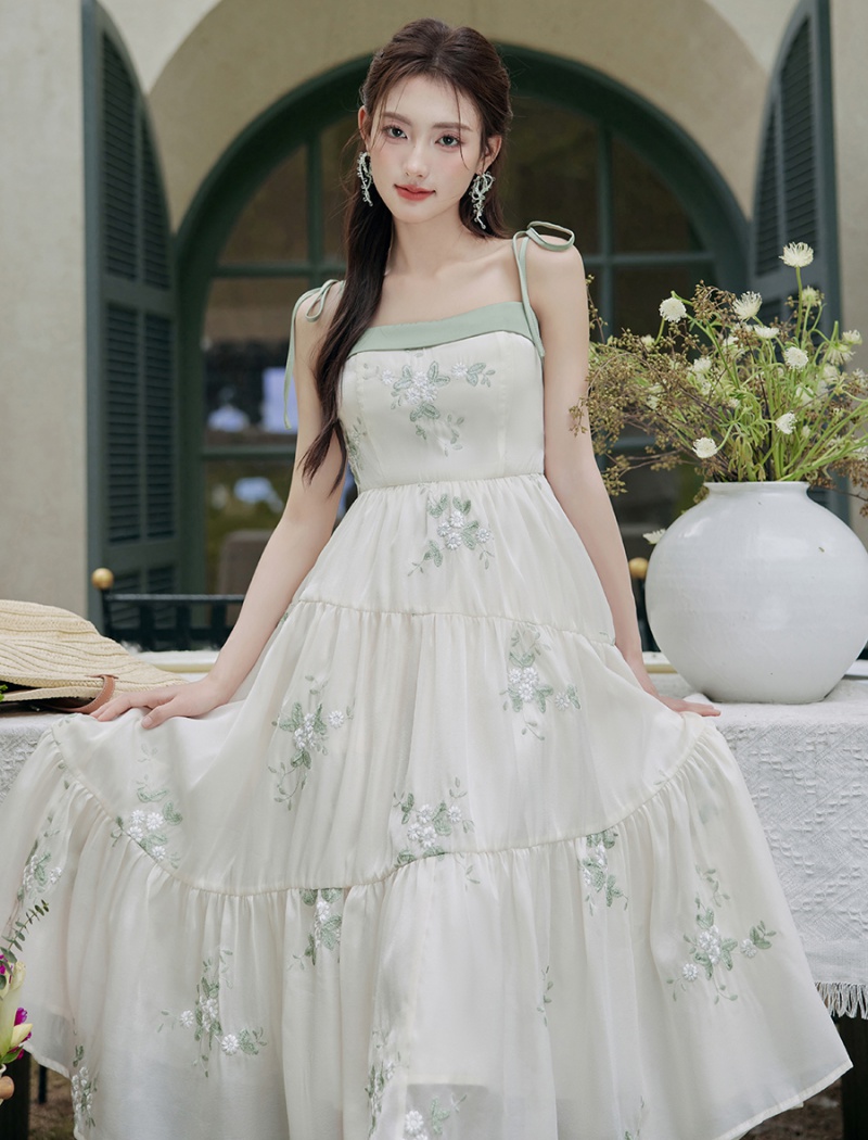 Sling embroidery dress 2pcs set