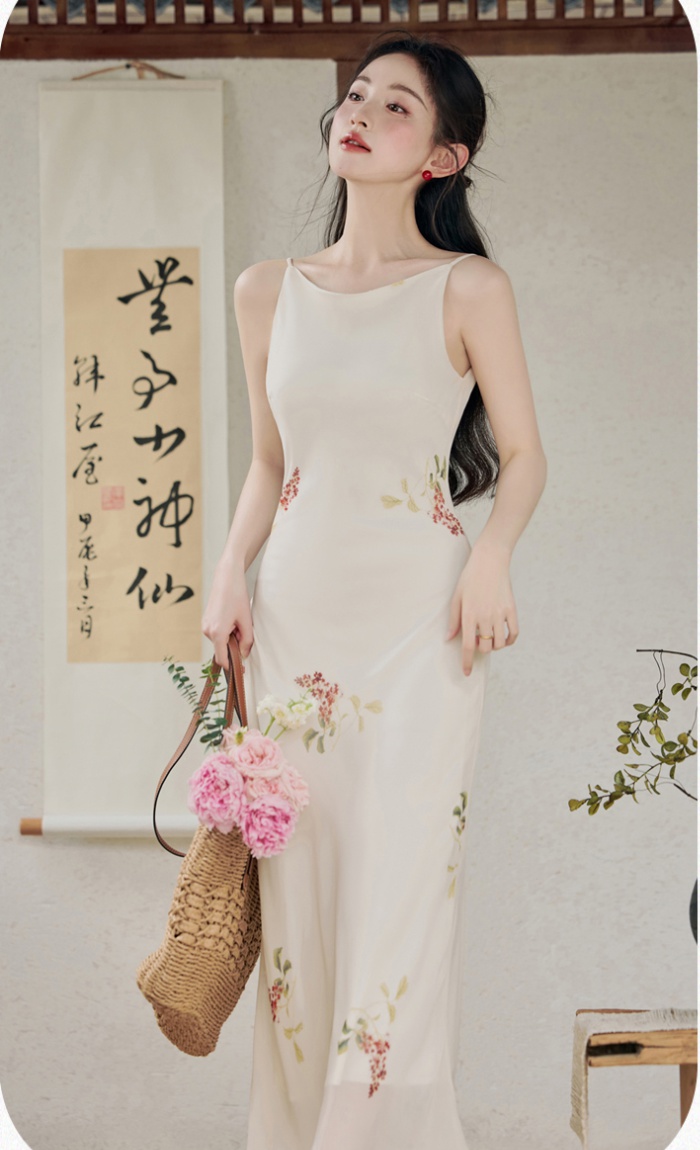 Elegant noble sling white tender dress for women