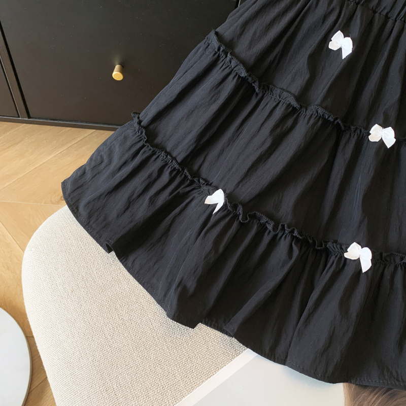 Thick and disorderly maiden skirt white short skirt