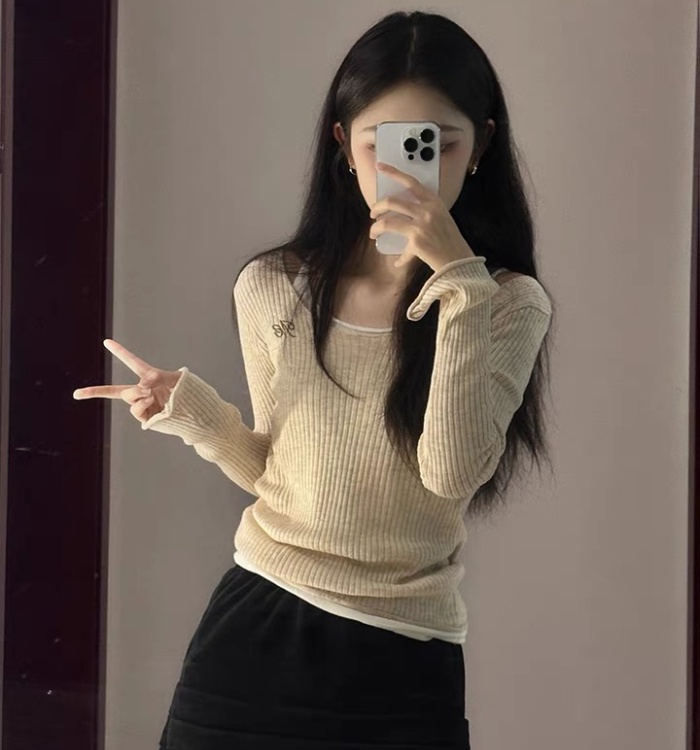 Pseudo-two sweater bottoming shirt for women