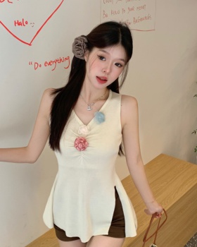 Stereoscopic V-neck flowers vest sleeveless sling tops