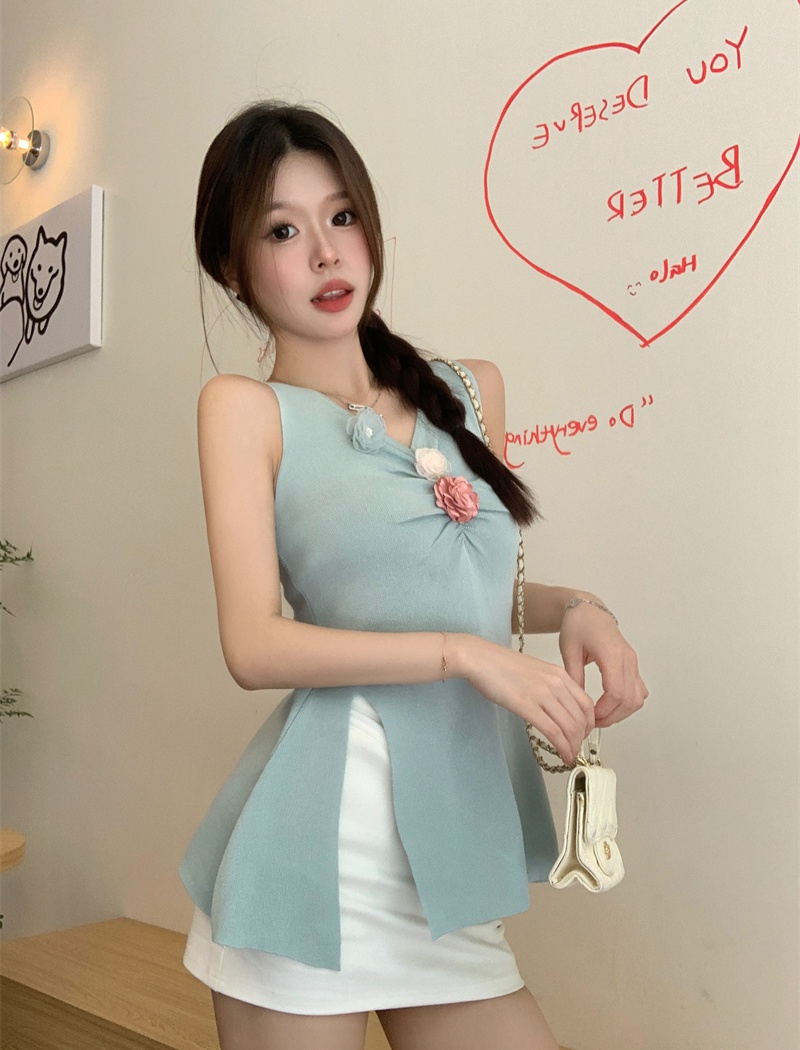 Stereoscopic V-neck flowers vest sleeveless sling tops