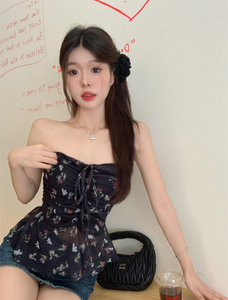 Niche floral sweet tops wrapped chest vacation bottoming vest