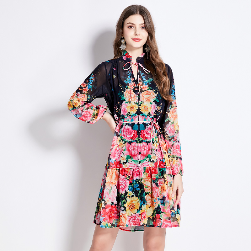 Flowers lantern sleeve wood ear printing spring fresh dress