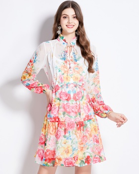 Cstand collar spring fresh wood ear flowers dress