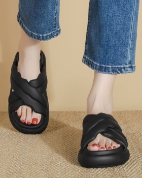 Cozy flat wears outside thick crust slippers for women