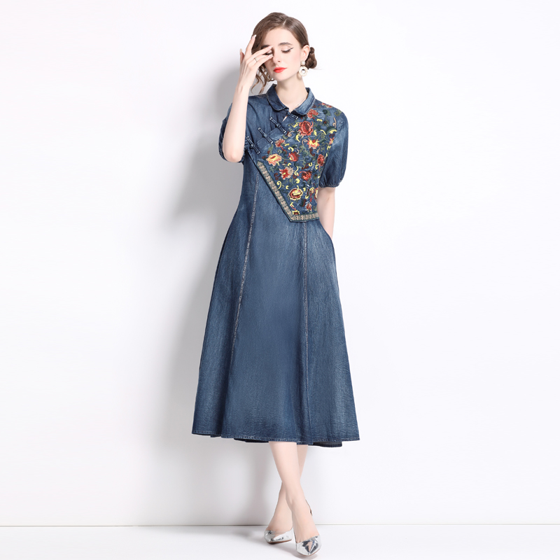 A-line cheongsam embroidery dress for women