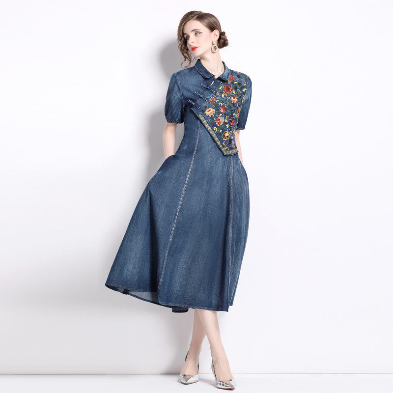 A-line cheongsam embroidery dress for women