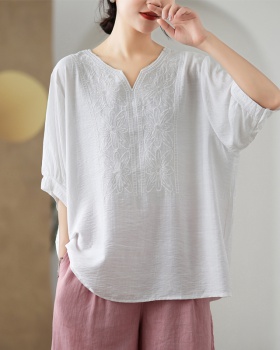 Embroidered T-shirt short sleeve tops for women