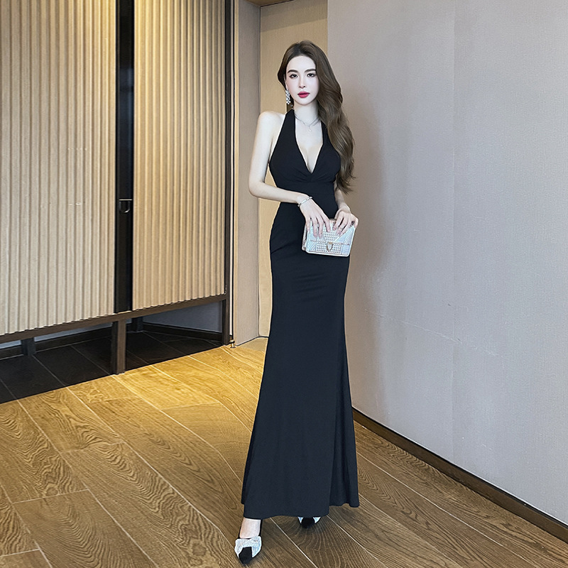 Low-cut slim dress temperament long dress