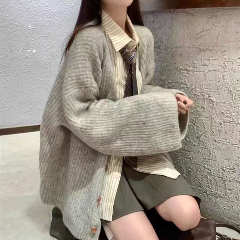 Wears outside autumn and winter cardigan retro knitted coat