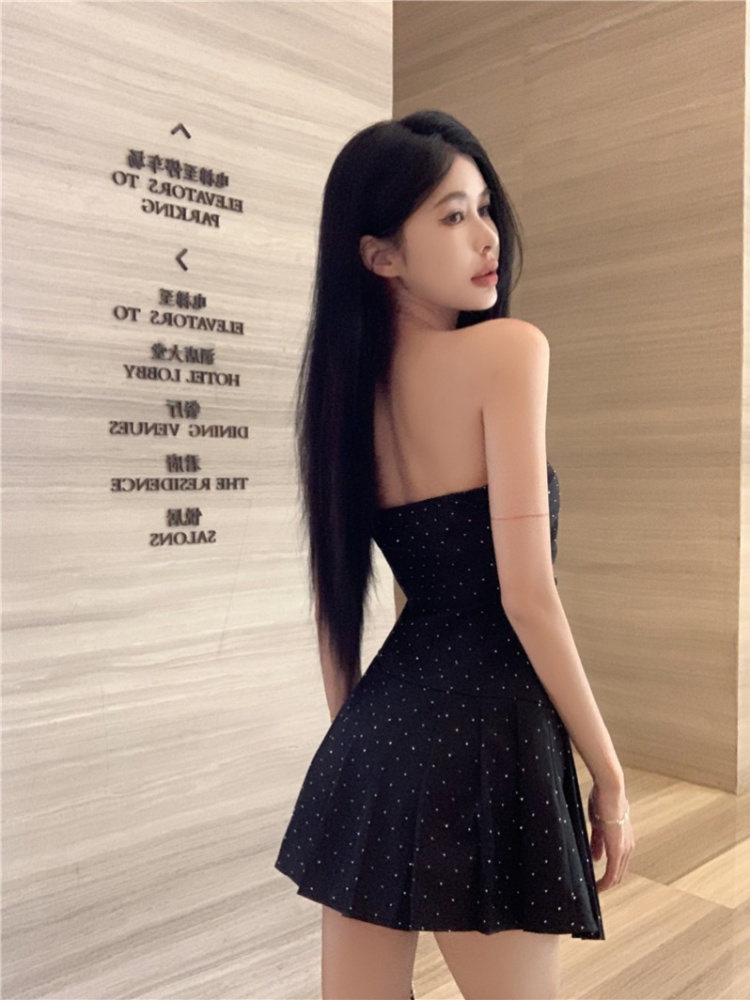 Sleeveless T-back fold sleeveless dress for women