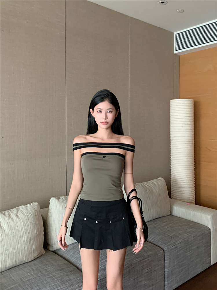 Sleeveless wear embroidery tops for women