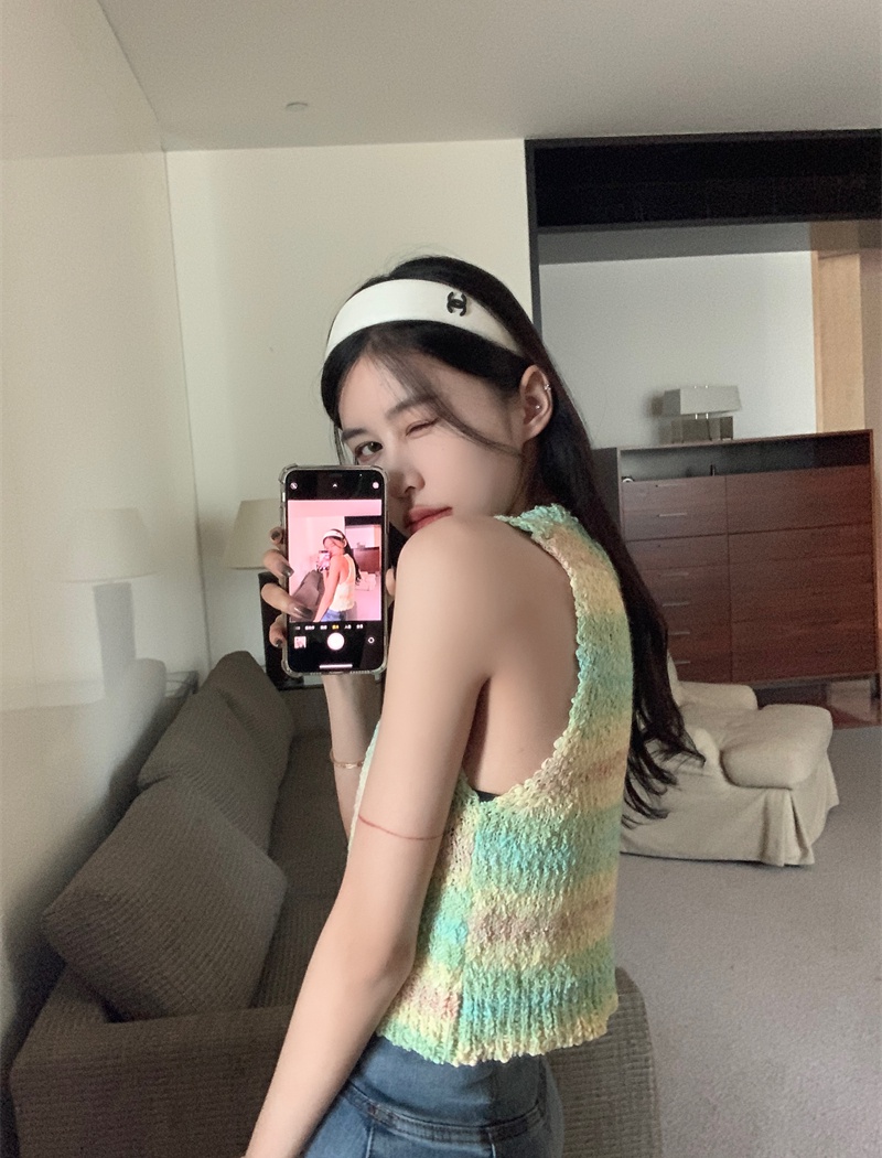 Knitted rainbow tops sleeveless pullover vest