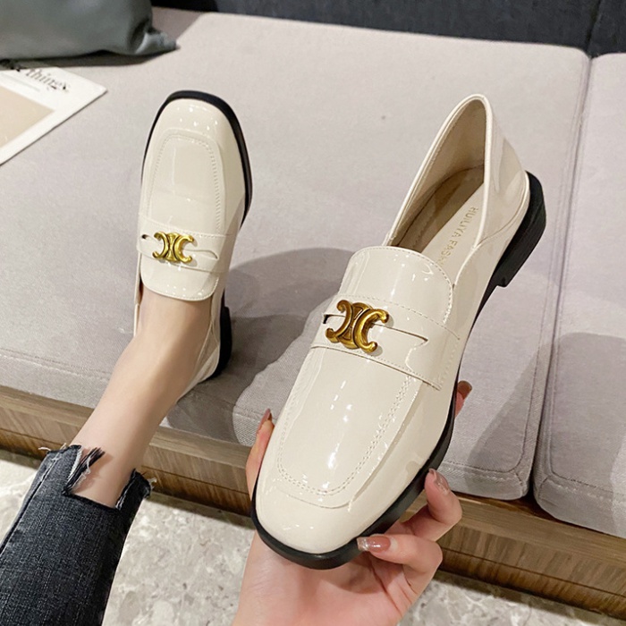 Low fashion loafers soft soles small leather shoes