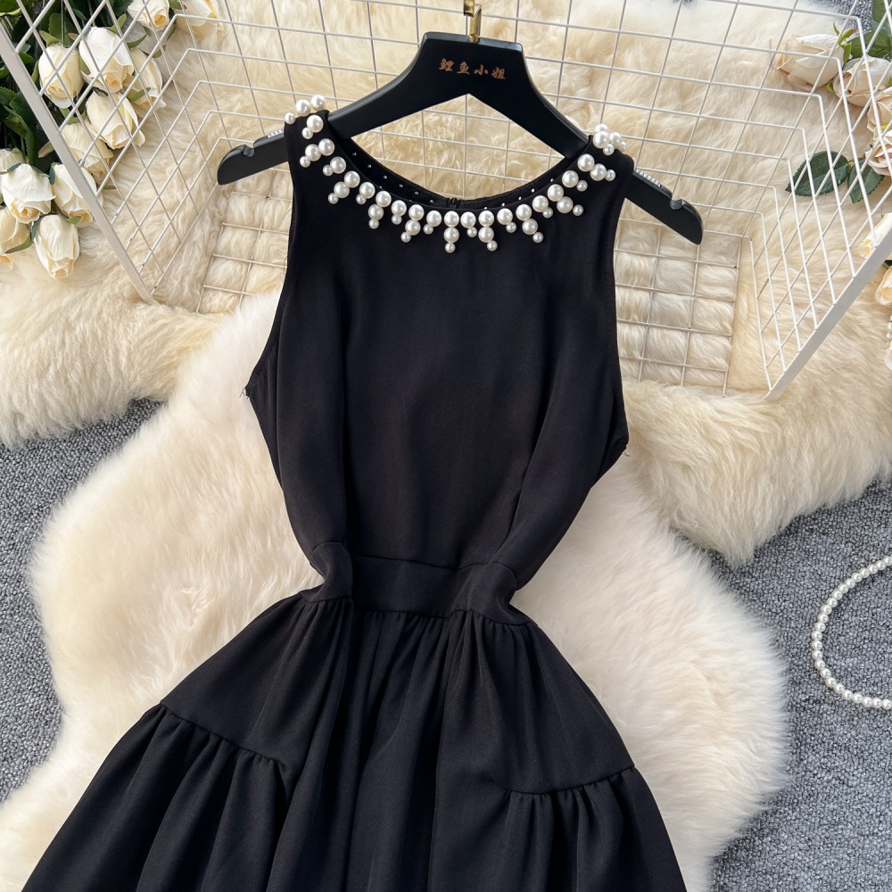 Beading crimp small dress sleeveless dress for women