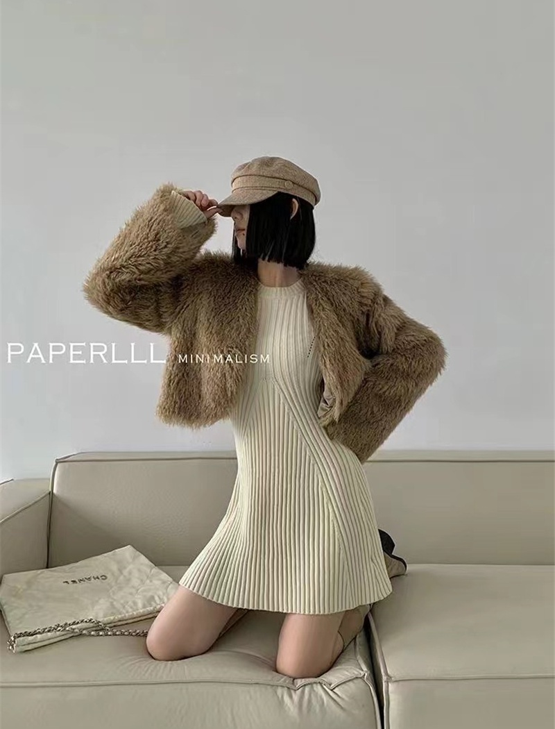 Slim autumn and winter dress knitted T-back