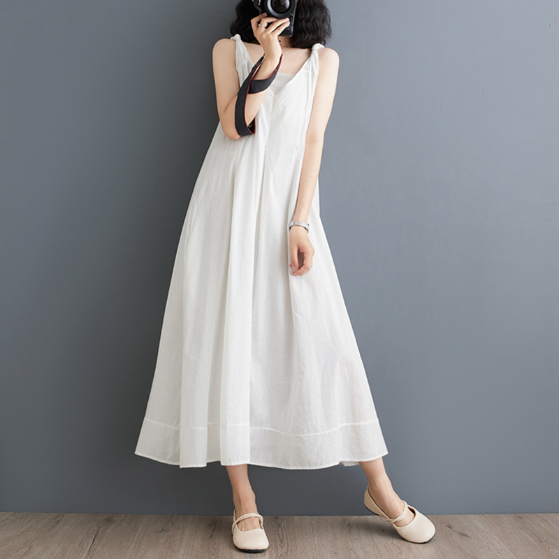 Unique enlarge sling V-neck big skirt seaside dress