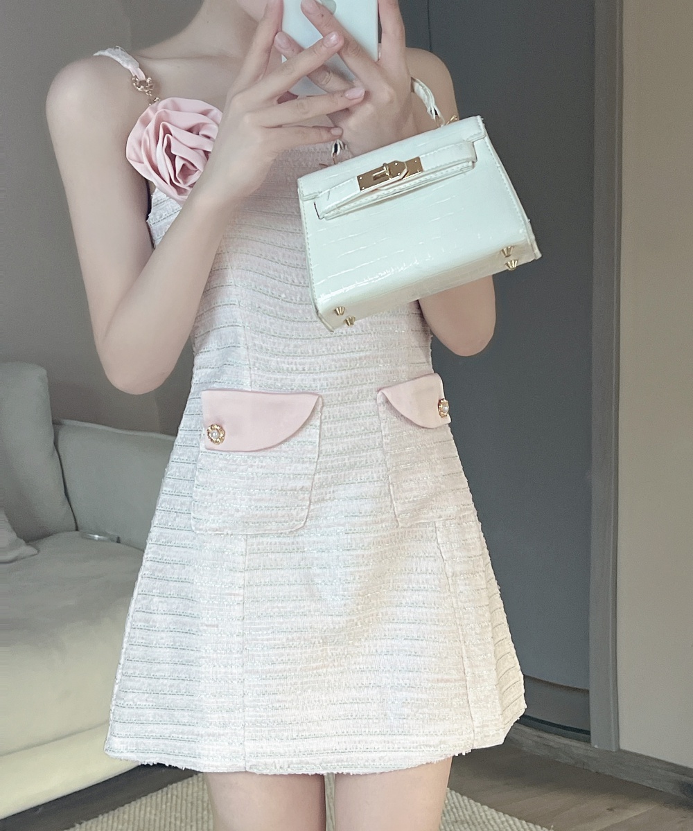 Coarse flower pink pinched waist shoulder strap dress