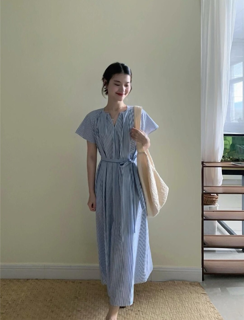 Refreshing blue loose shirt frenum stripe long dress