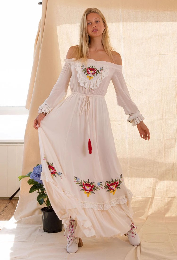 Embroidery strapless frenum long dress