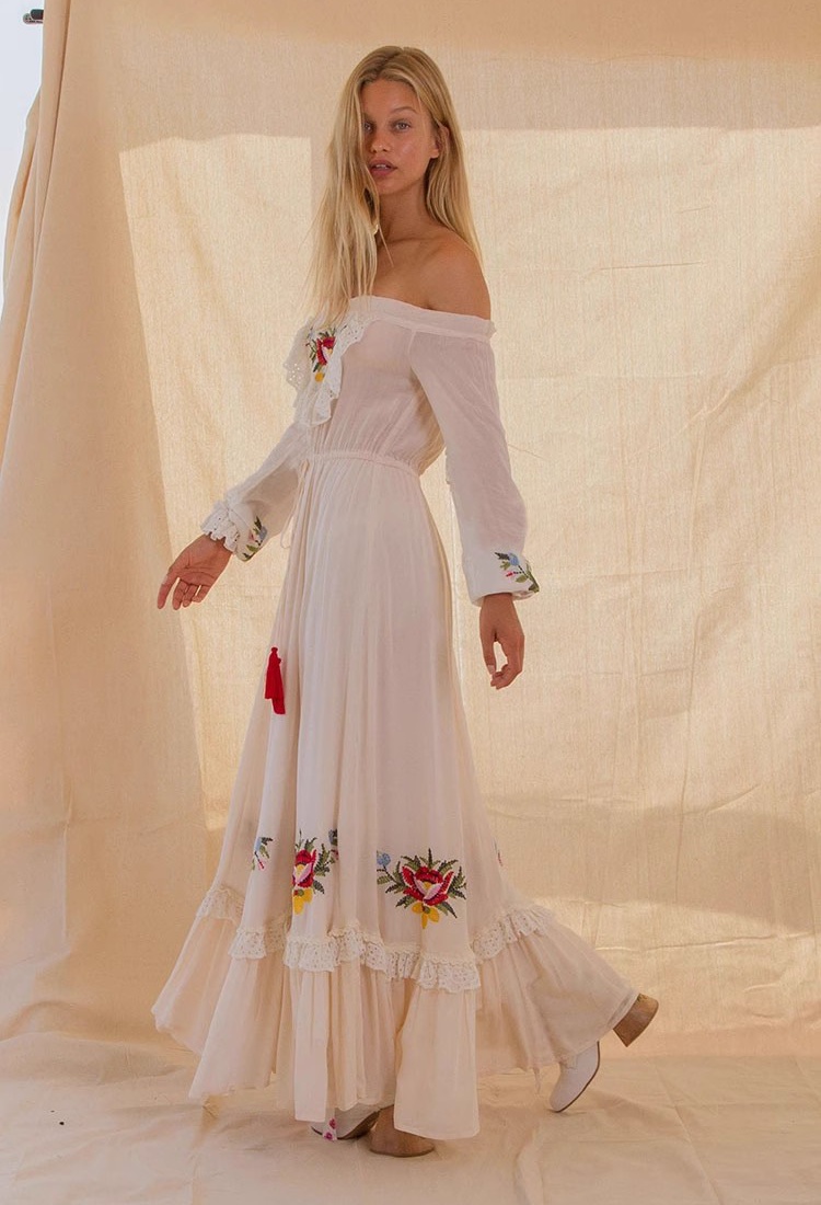 Embroidery strapless frenum long dress