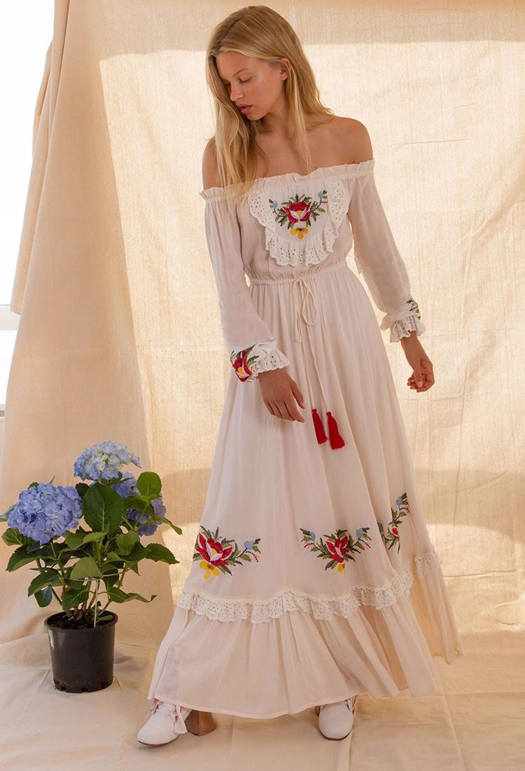 Embroidery strapless frenum long dress