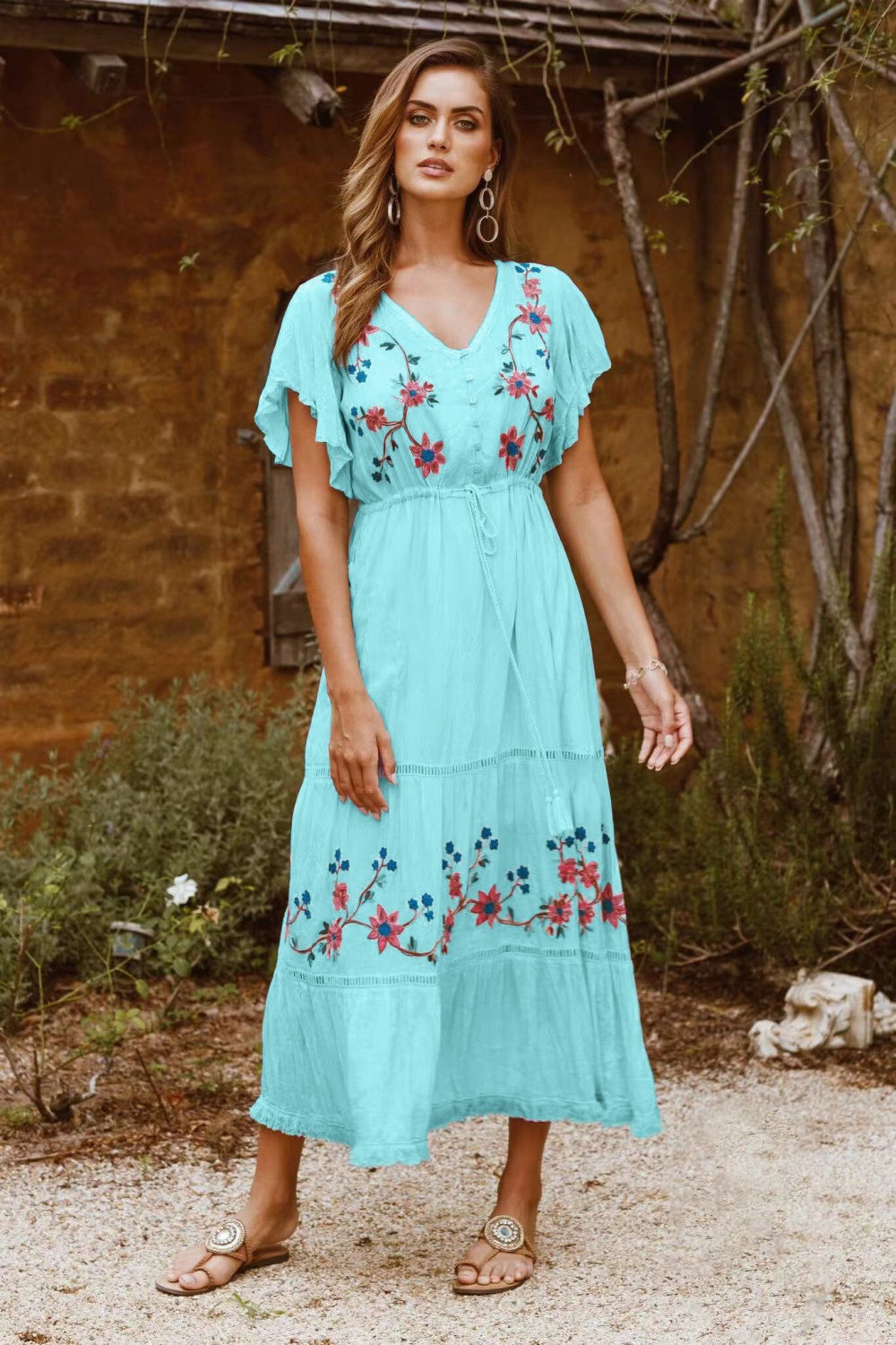 Embroidered flowers refinement vacation dress