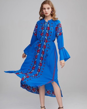 Temperament Bohemian style long embroidery dress