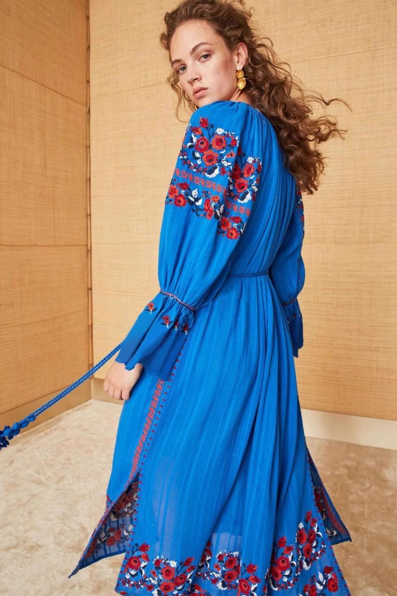 Temperament Bohemian style long embroidery dress