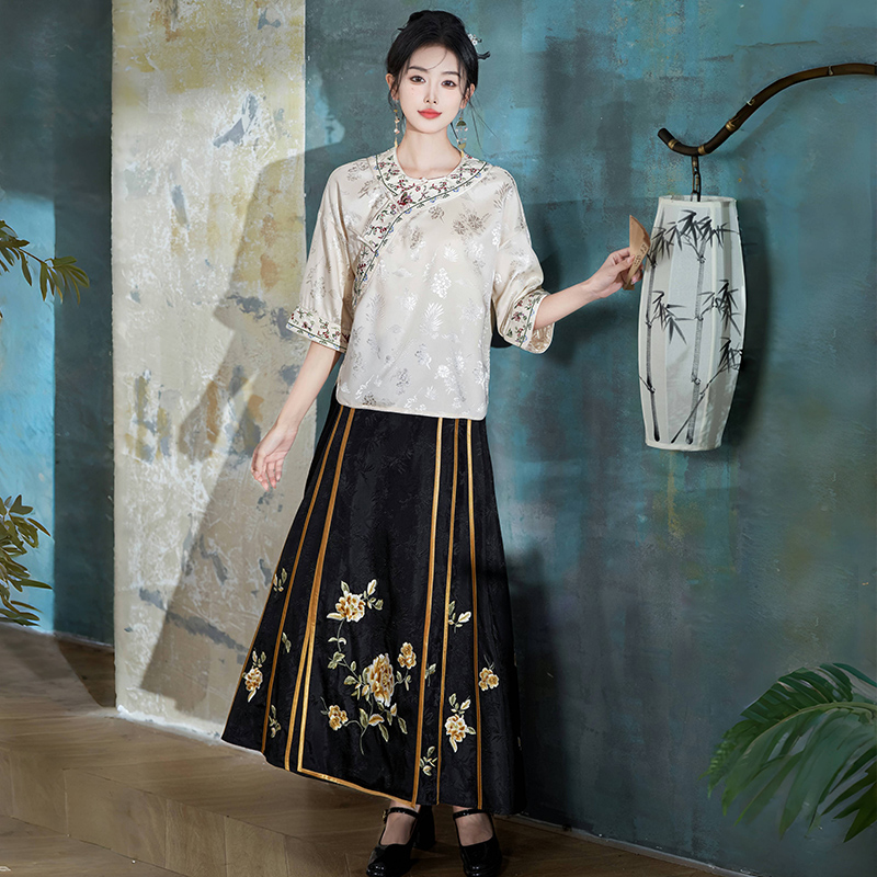 Short sleeve tops embroidery skirt a set for women