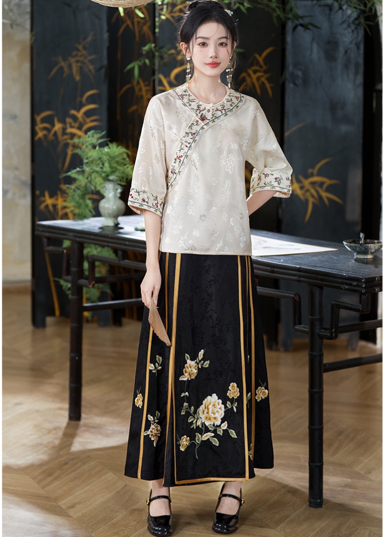 Short sleeve tops embroidery skirt a set for women