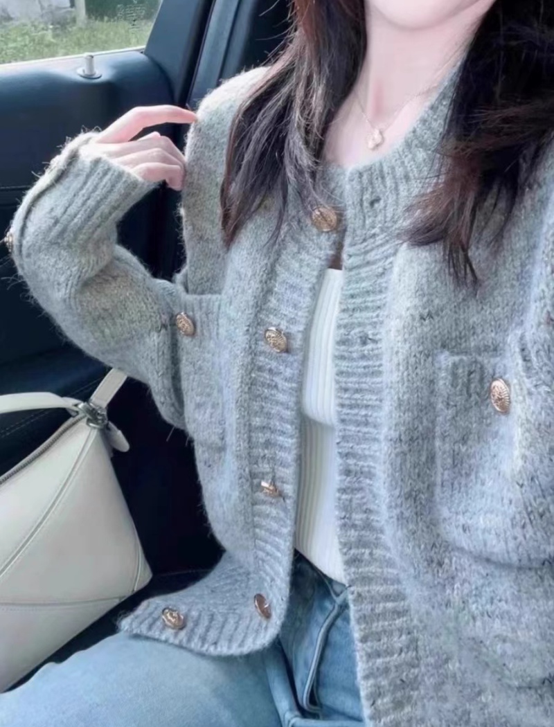 Spring and autumn small fellow tops short sweater for women