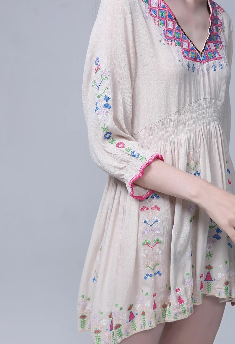 Embroidery lined Bohemian style dress