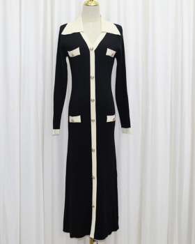 V-neck long sleeve slim knitted Korean style dress