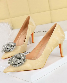 Pointed rhinestone high-heeled shoes flowers shoes