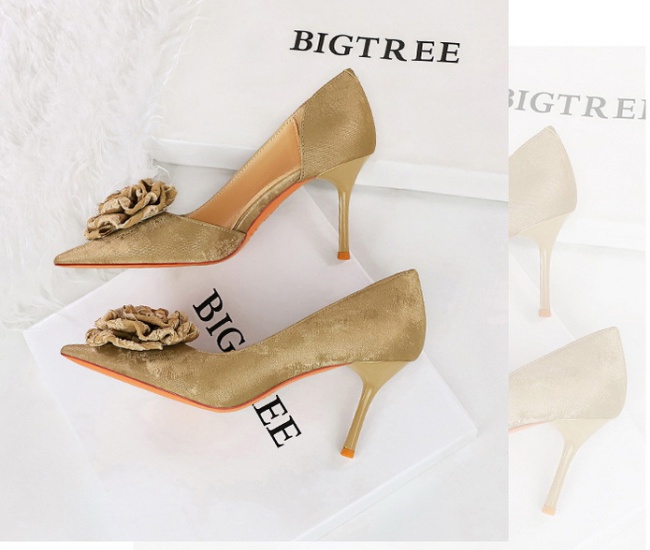 Fine-root pointed high-heeled shoes banquet floral shoes