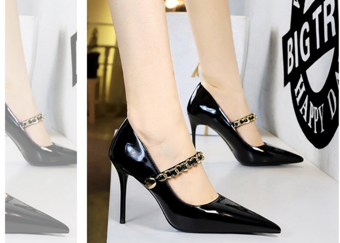 Low pointed high-heeled shoes chain shoes for women