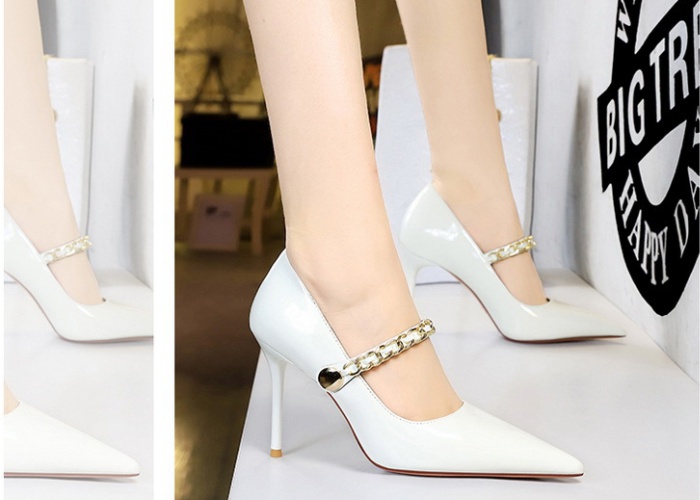 Low pointed high-heeled shoes chain shoes for women