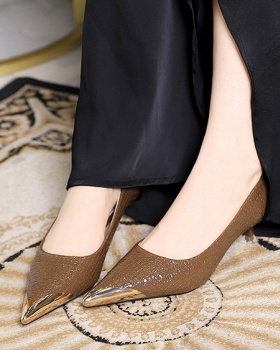 Slim middle-heel banquet pointed low retro shoes for women