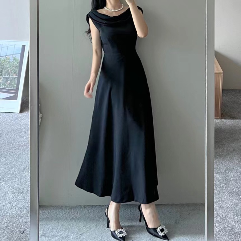 Long sexy V-neck chanelstyle slim light luxury dress