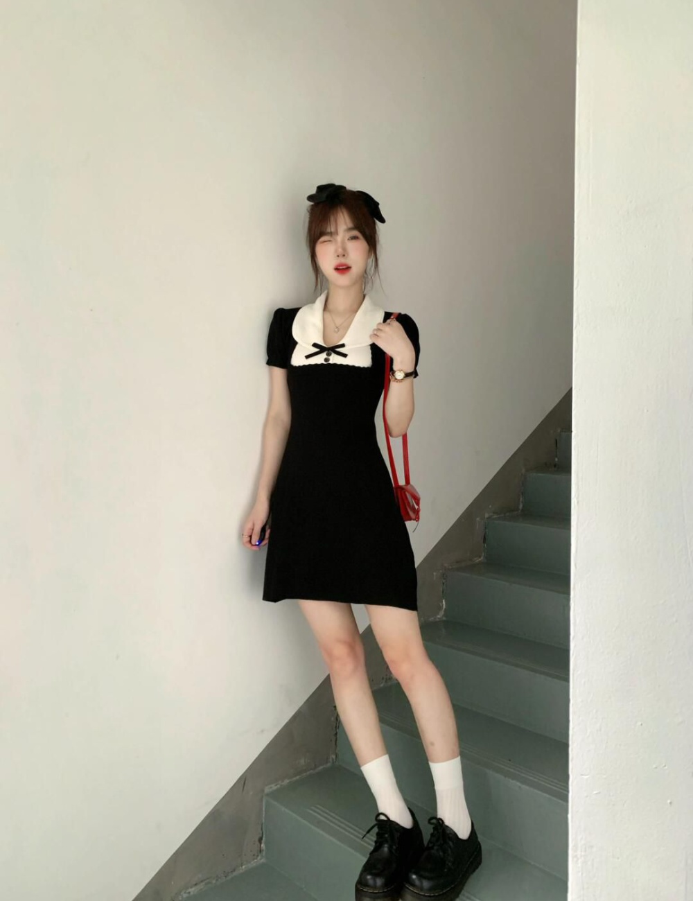 Classic black-white ladies knitted summer maiden dress