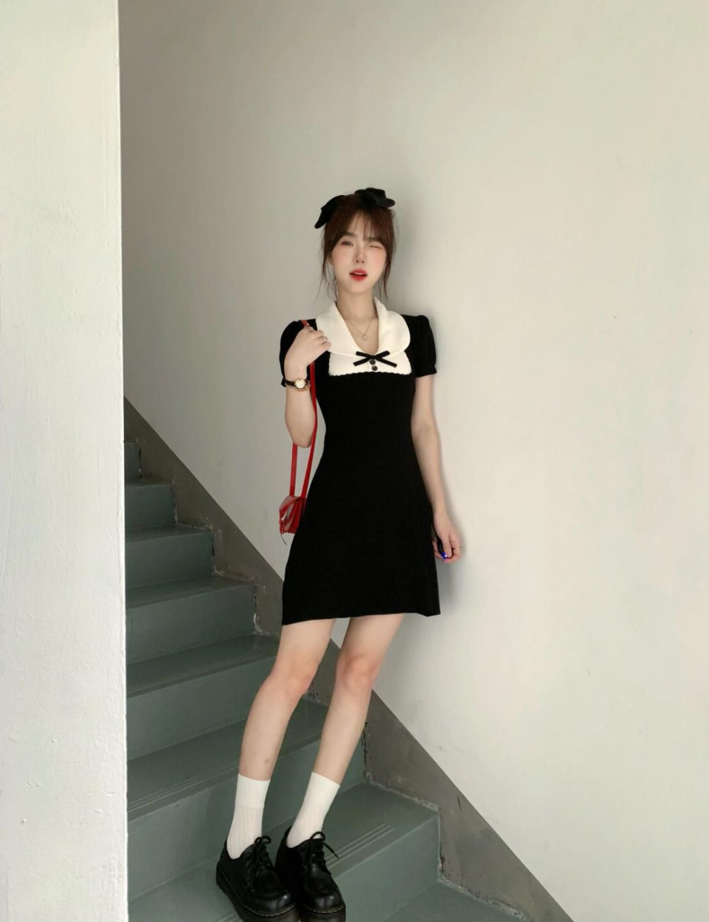 Classic black-white ladies knitted summer maiden dress