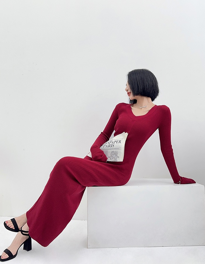 Mopping knitted sweater dress V-neck long dress