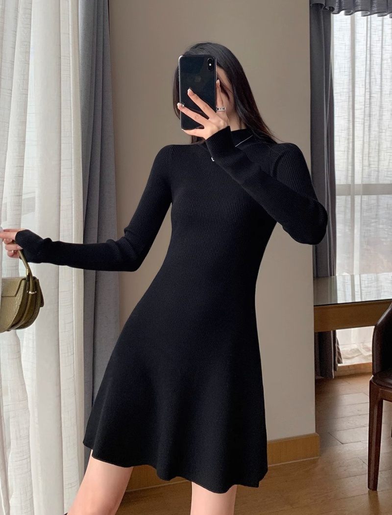 Autumn and winter slim overcoat short knitted dress for women