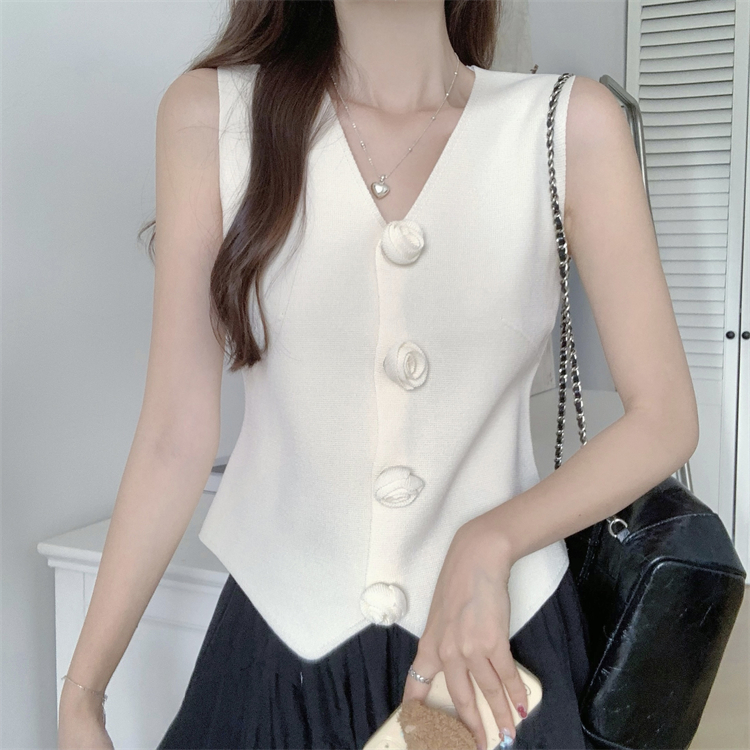 V-neck slim stereoscopic sleeveless knitted flowers vest