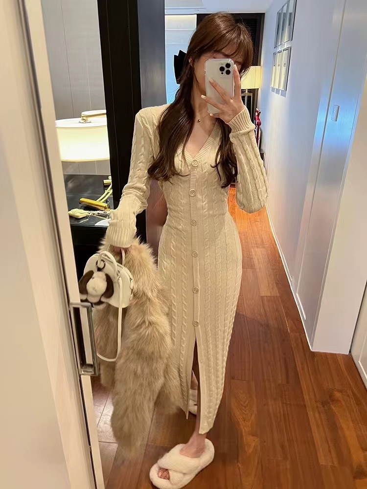 Long sleeve woolen yarn long dress twist dress