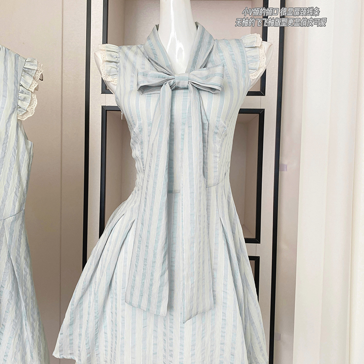 Light-blue summer boats sleeve lace dress for women