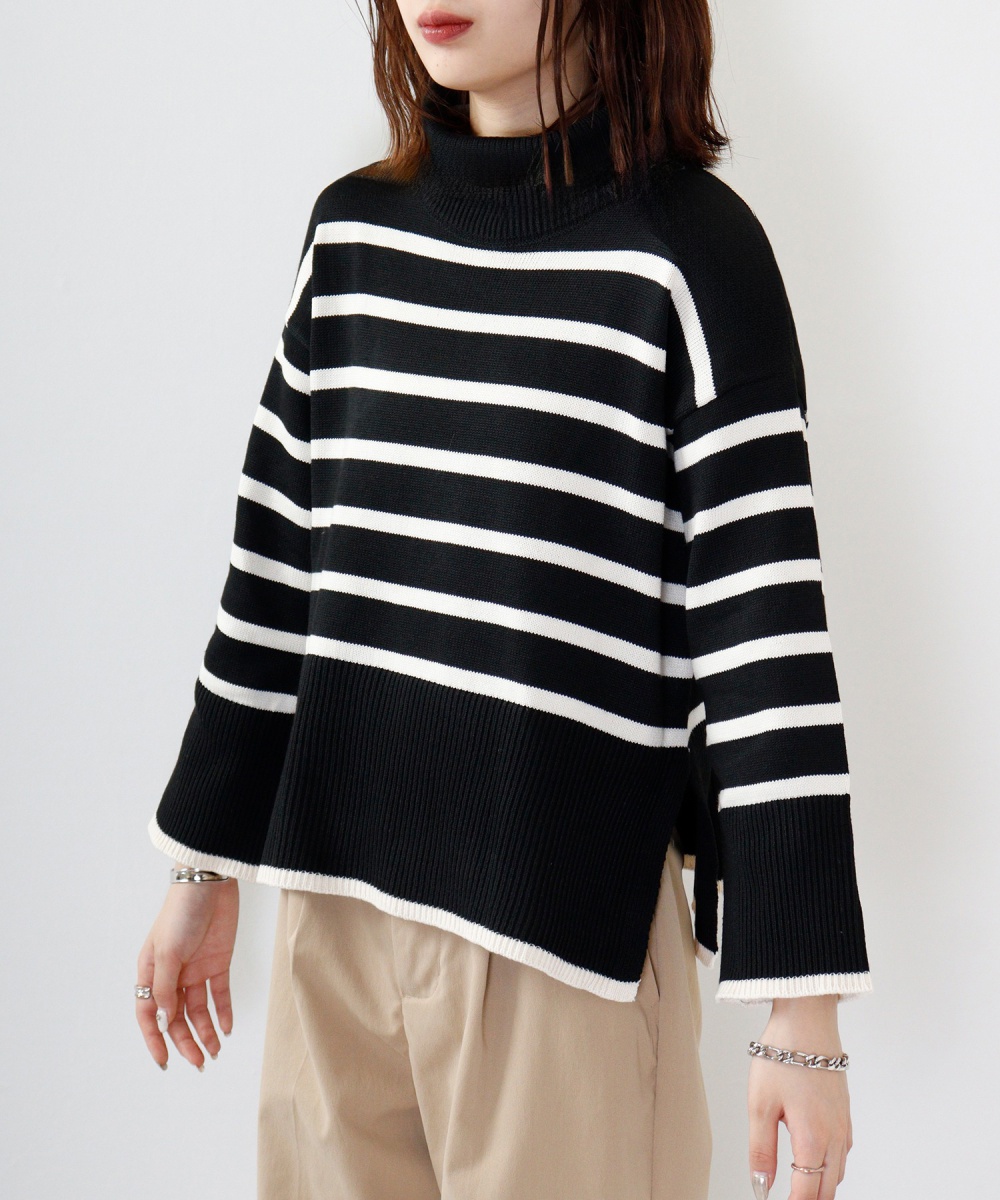 Thick stripe tops half high collar sweater