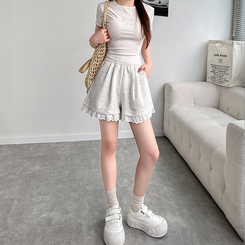 Slim elastic waist Casual splice lace shorts